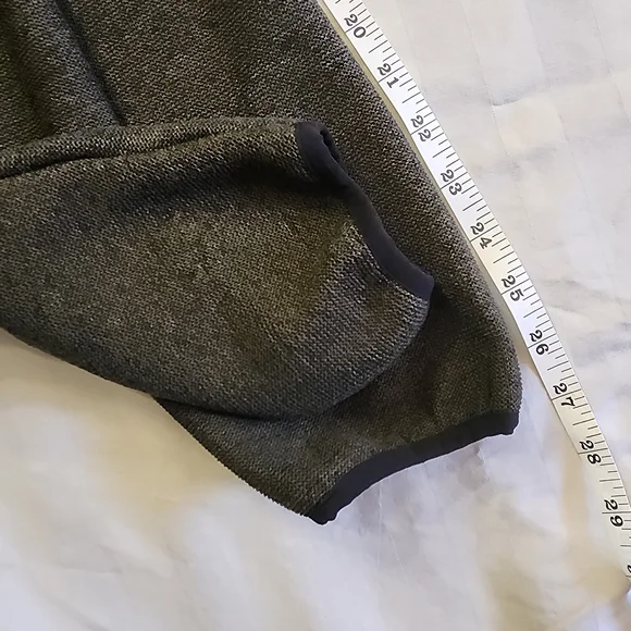 Eddie Bauer Men's Olive Crewneck Sweater - Picture 8 of 9
